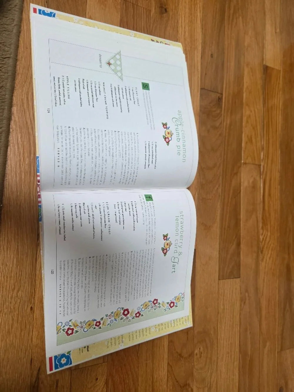 MARY ENGELBREIT QUEEN OF THE KITCHEN COOKBOOK 1998 HARDCOVER